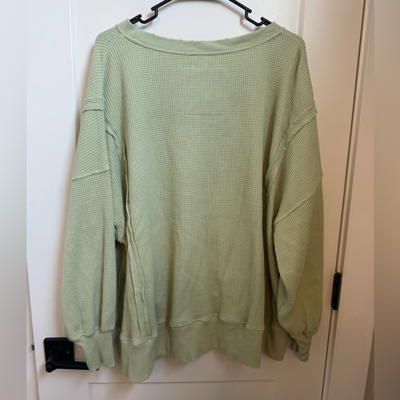 American Eagle - Big Hug Green Sweater - Picture 2 of 3